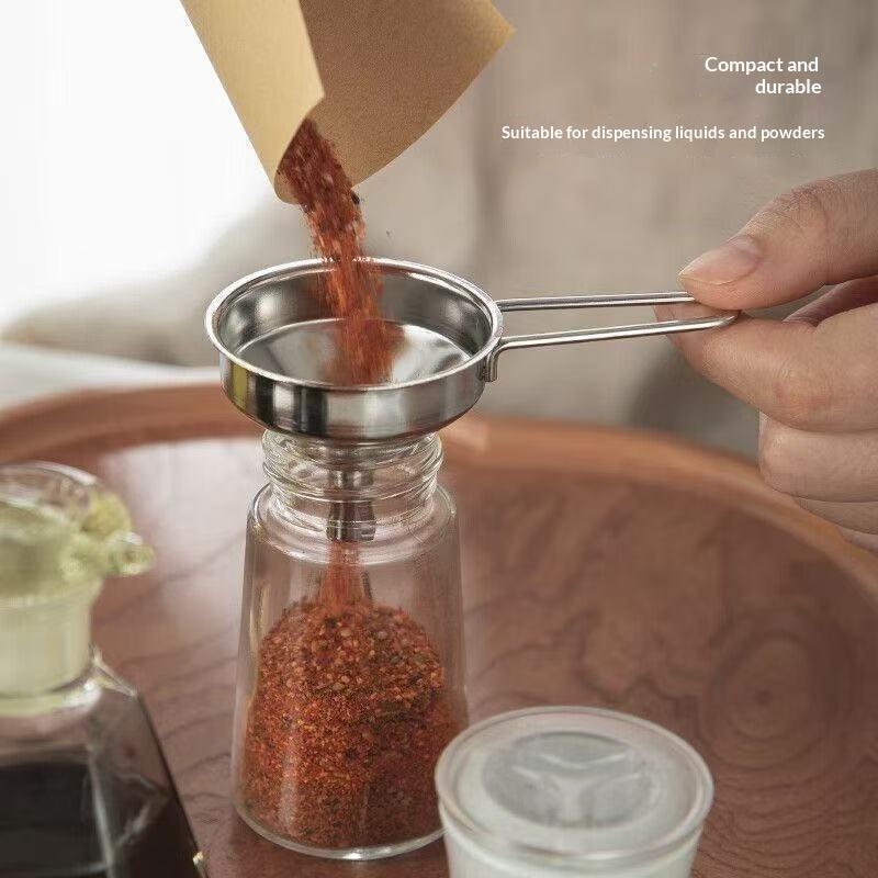 Stainless Steel Funnel With Ha - Kitchen Gadgets Small 评论和价格